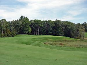 Deacons Lodge 1st Fairway